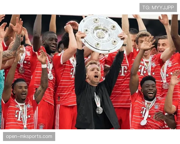 拜仁慕尼黑边路进攻持续提升，战术执行力显著增强