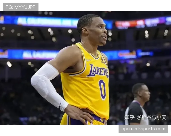 帕尔默是否刷数据？进攻效率与战术角色分析